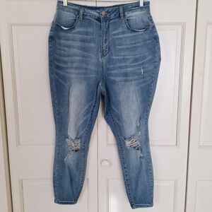 Rue 21 Curvy high rise distressed ankle  jeggings